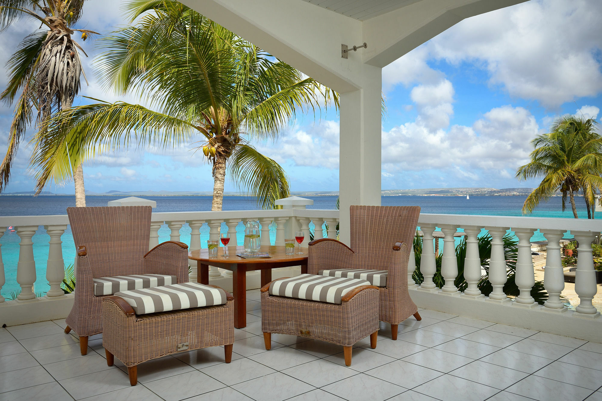 Belmar Oceanfront Apartments Bonaire Zewnętrze zdjęcie