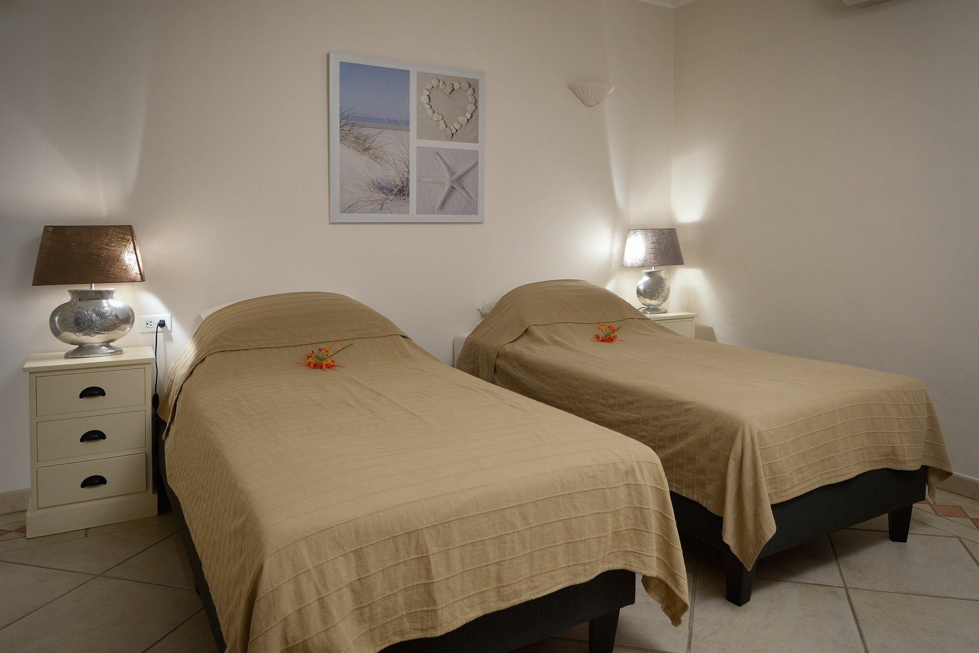 Belmar Oceanfront Apartments Bonaire Zewnętrze zdjęcie